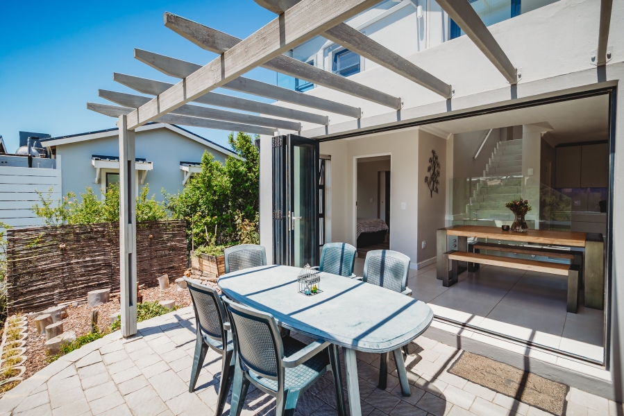 4 Bedroom Property for Sale in Welgelegen Western Cape